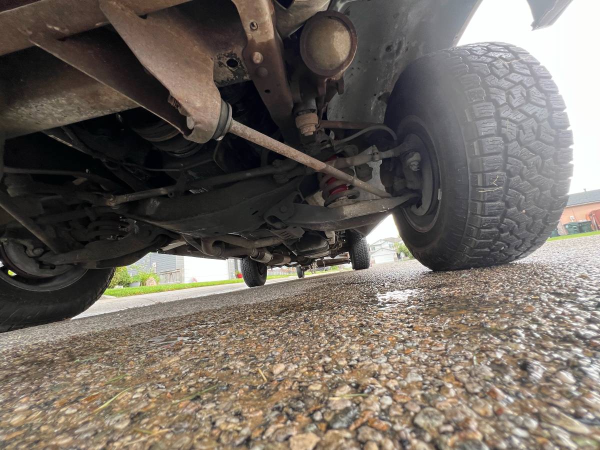Dodge-ram-d150-1984-brown-4
