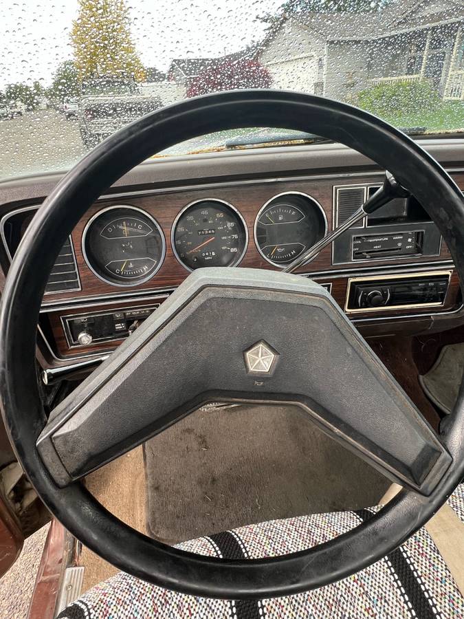 Dodge-ram-d150-1984-brown
