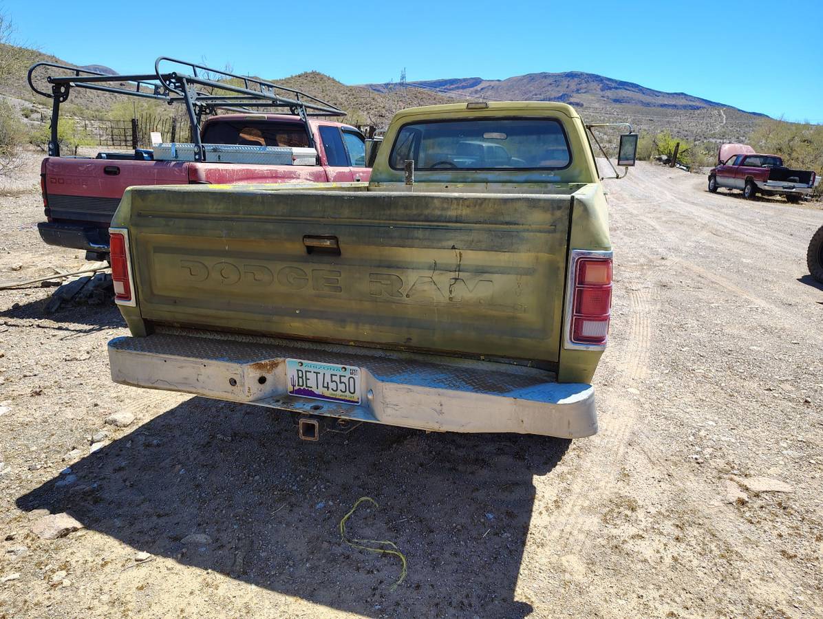 Dodge-ram-d250-1988-green-12
