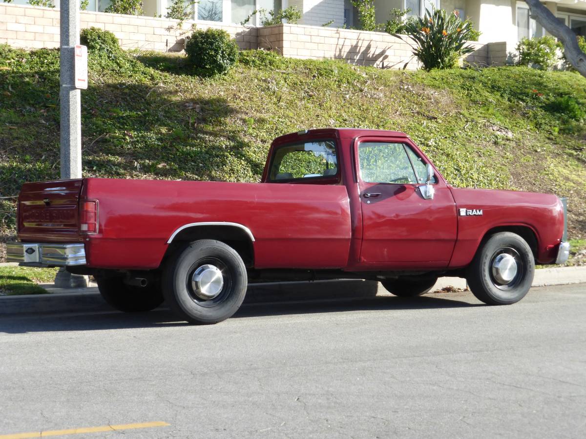 Dodge-ram-d250-34-ton-1990-red-1