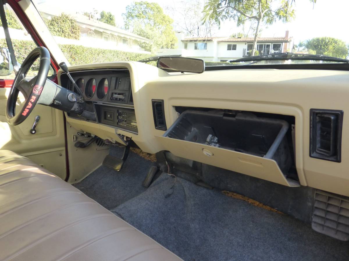Dodge-ram-d250-34-ton-1990-red-9