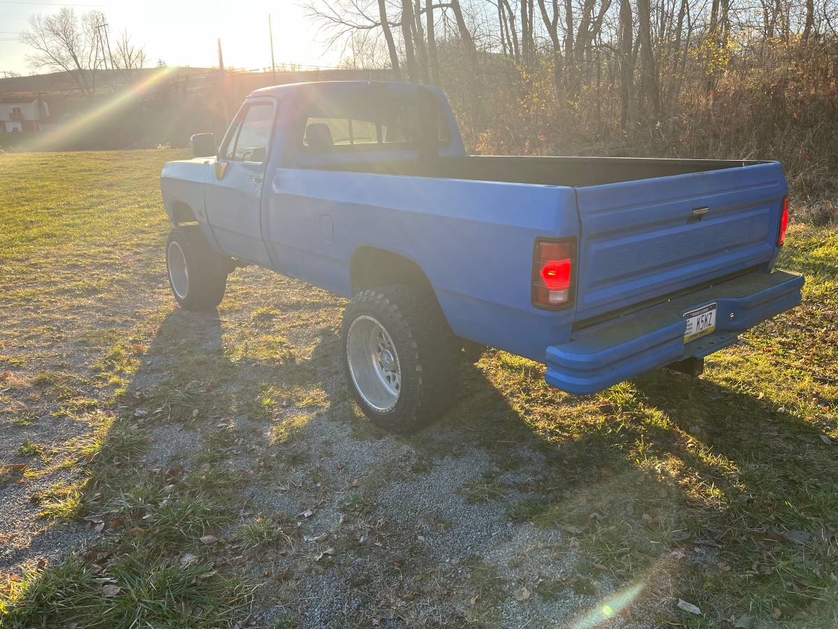Dodge-ram-diesel-1990-3