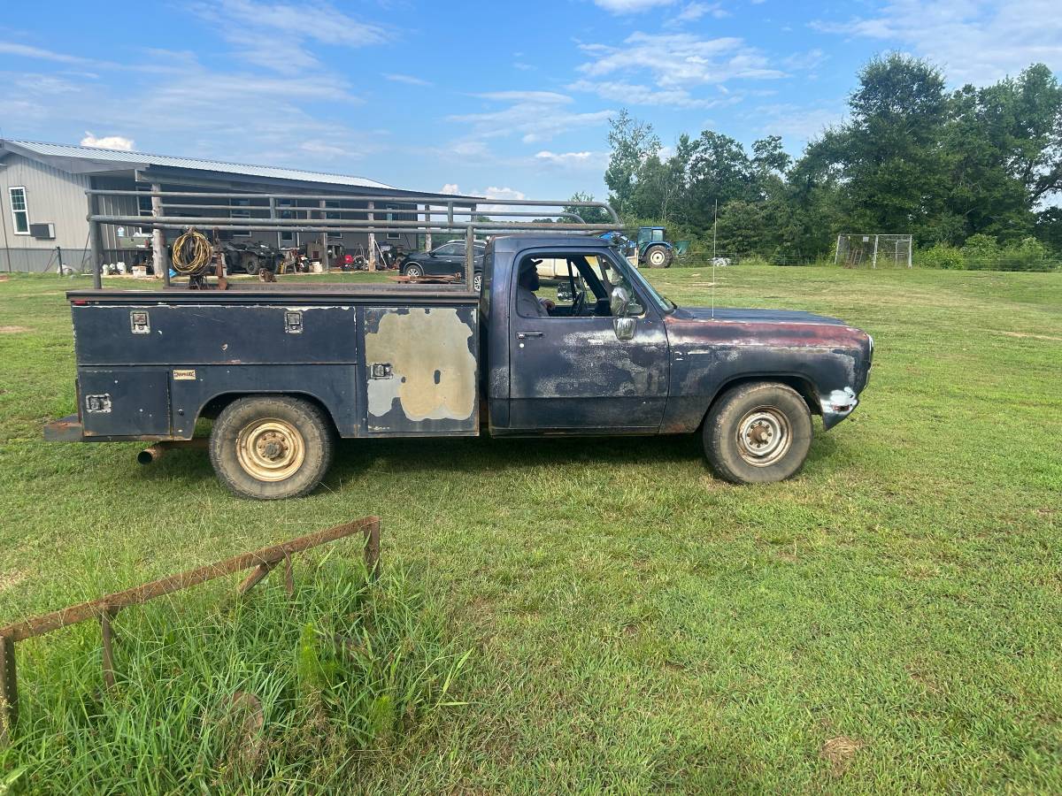 Dodge-ram-diesel-1991-blue-1