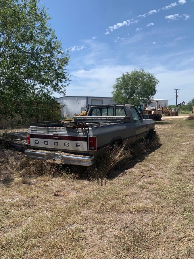 Dodge-ram-diesel-1991-grey-7