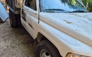 Dodge-ram-diesel-cummins-3500-1995-1
