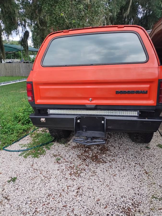 Dodge-ram-prospector-1985-orange-4