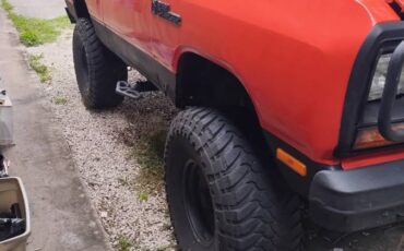 Dodge-ram-prospector-1985-orange-7