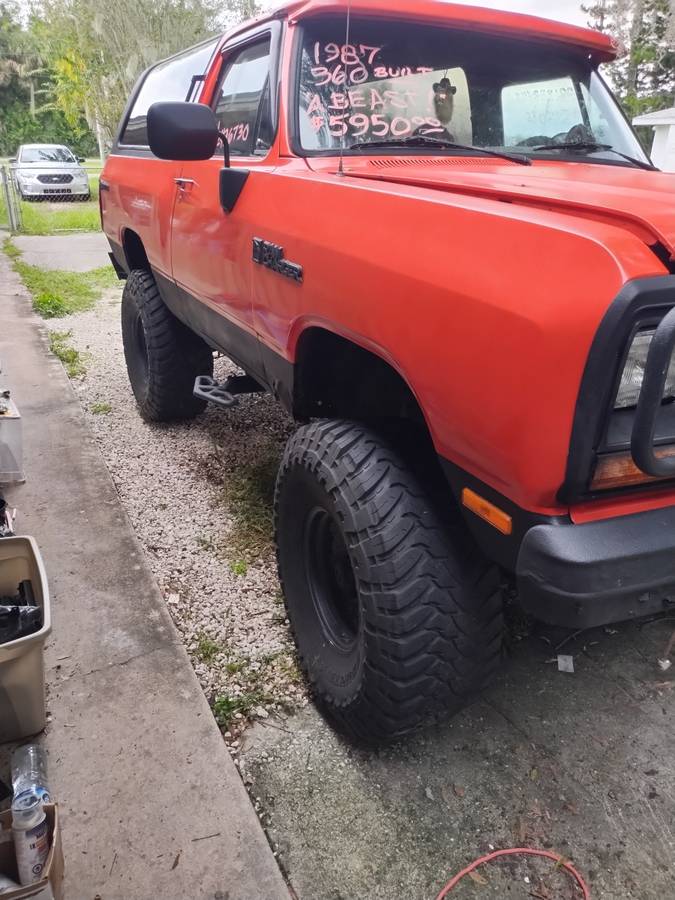 Dodge-ram-prospector-1985-orange-7
