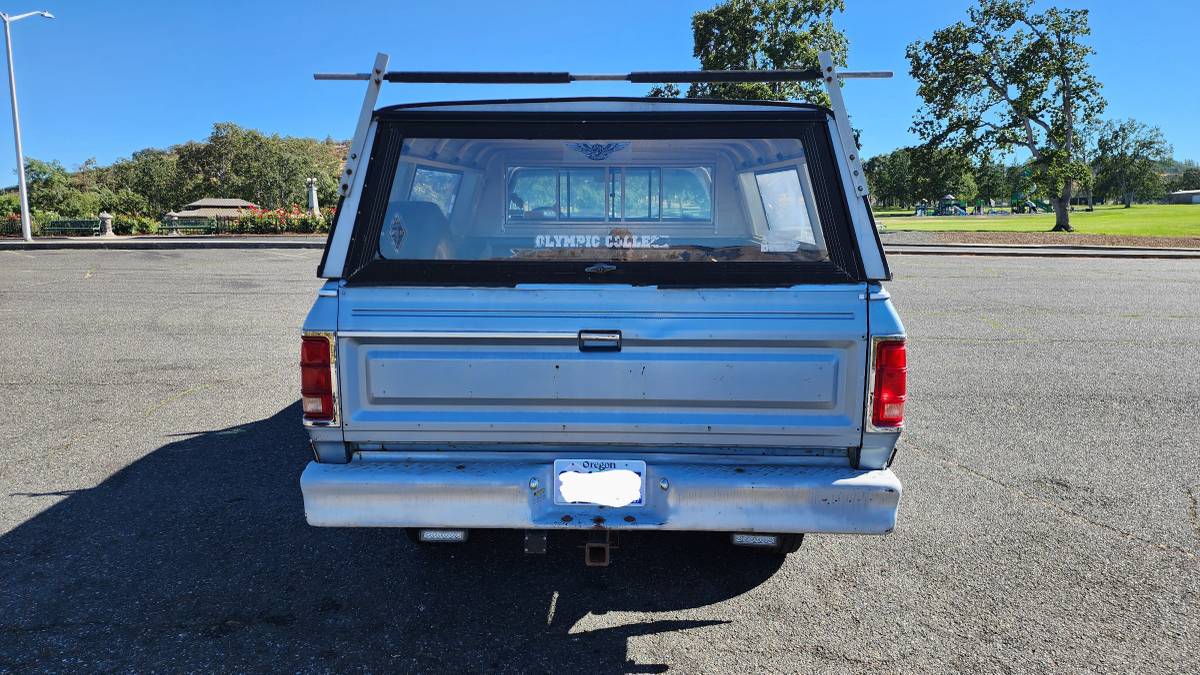 Dodge-ram-prospector-w250-4x4-1985-blue-4