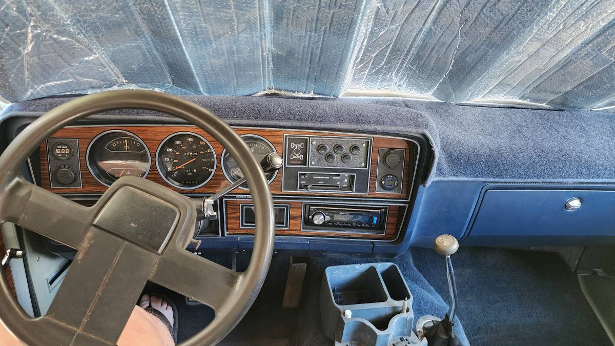 Dodge-ram-prospector-w250-4x4-1985-blue-6