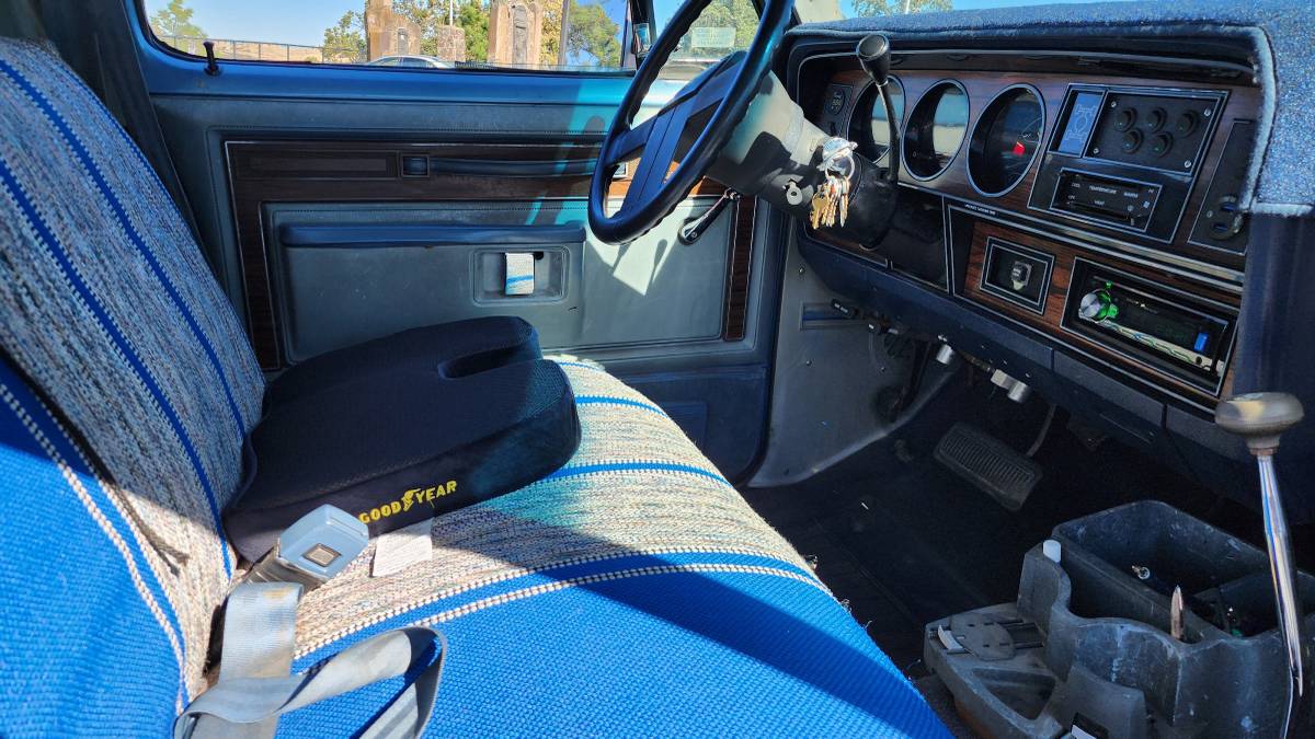 Dodge-ram-prospector-w250-4x4-1985-blue-8