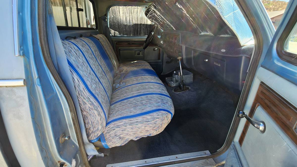 Dodge-ram-prospector-w250-4x4-1985-blue-9