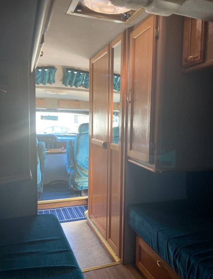 Dodge-ram-van-3500-1995-7