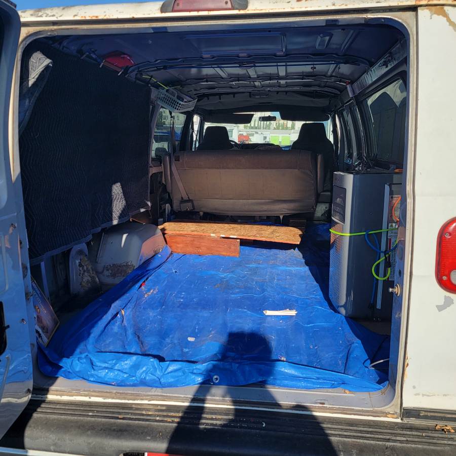 Dodge-ram-van-3500-1995-white-3