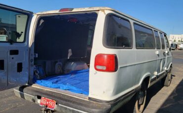Dodge-ram-van-3500-1995-white-6