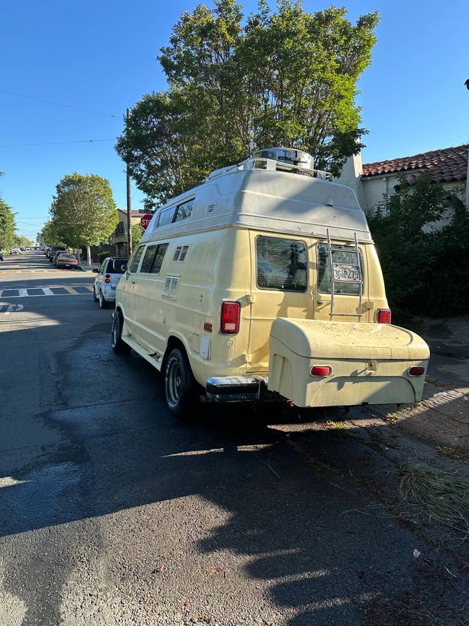 Dodge-ram-van-b250-1986-yellow-2