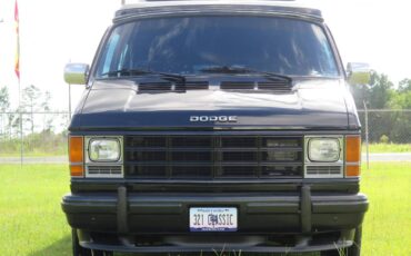 Dodge-ram-van-b250-1987-black-1
