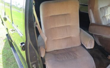 Dodge-ram-van-b250-1987-black-19