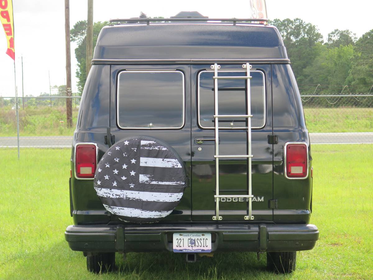 Dodge-ram-van-b250-1987-black-5