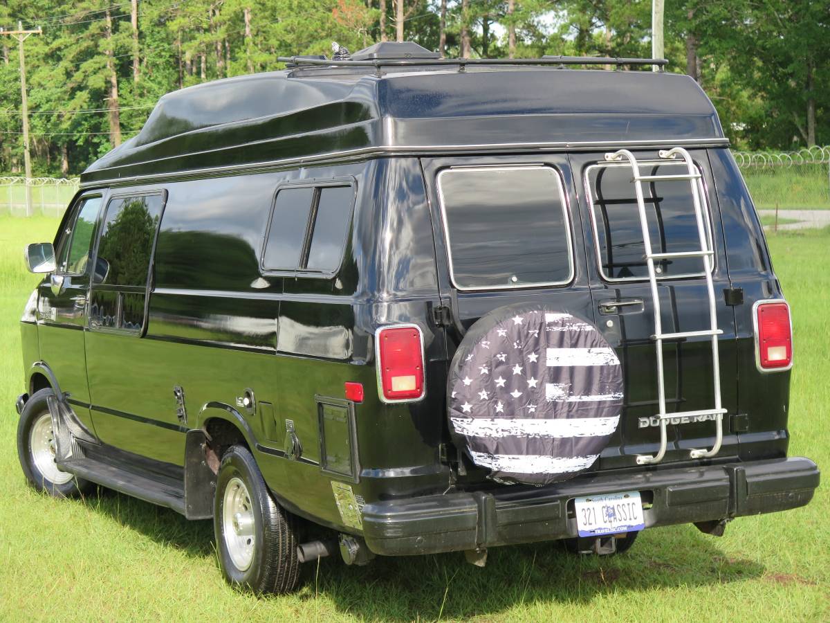 Dodge-ram-van-b250-1987-black-9