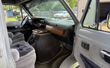 Dodge-ram-van-b250-1987-silver-1