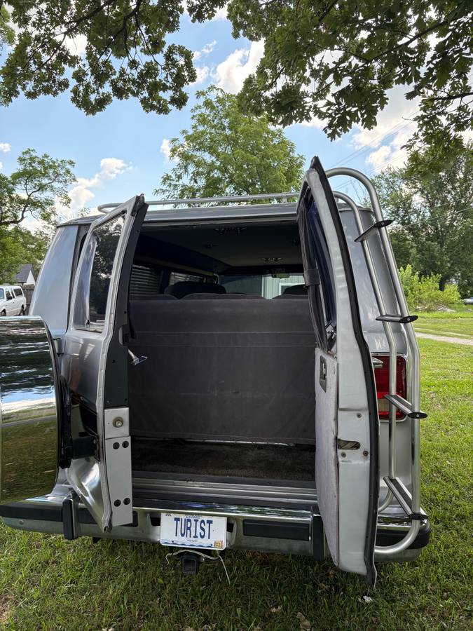 Dodge-ram-van-b250-1987-silver-10