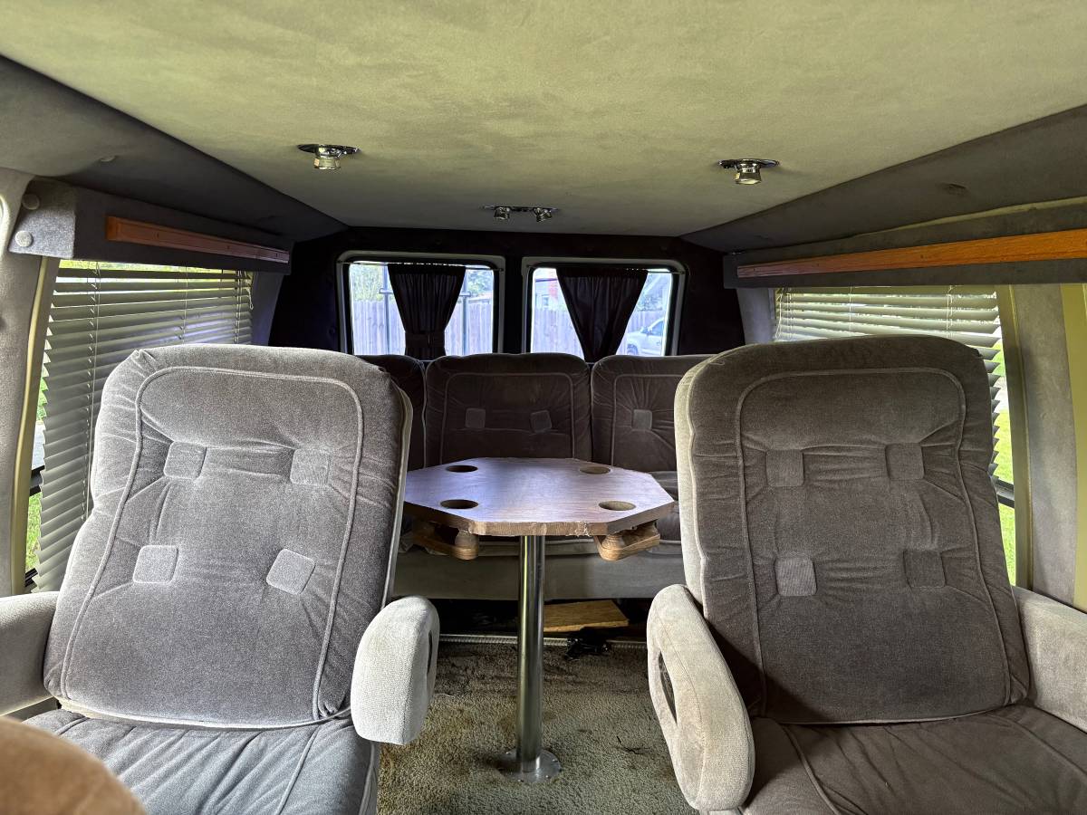 Dodge-ram-van-b250-1987-silver-12