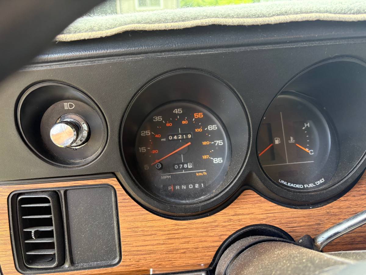 Dodge-ram-van-b250-1987-silver-3