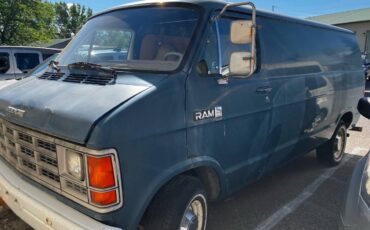 Dodge-ram-van-b250-1989-blue-1