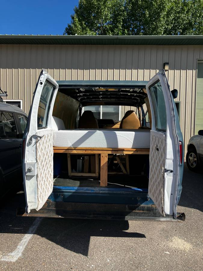 Dodge-ram-van-b250-1989-blue-3