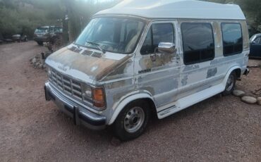 Dodge-ram-van-b250-1992-white-5