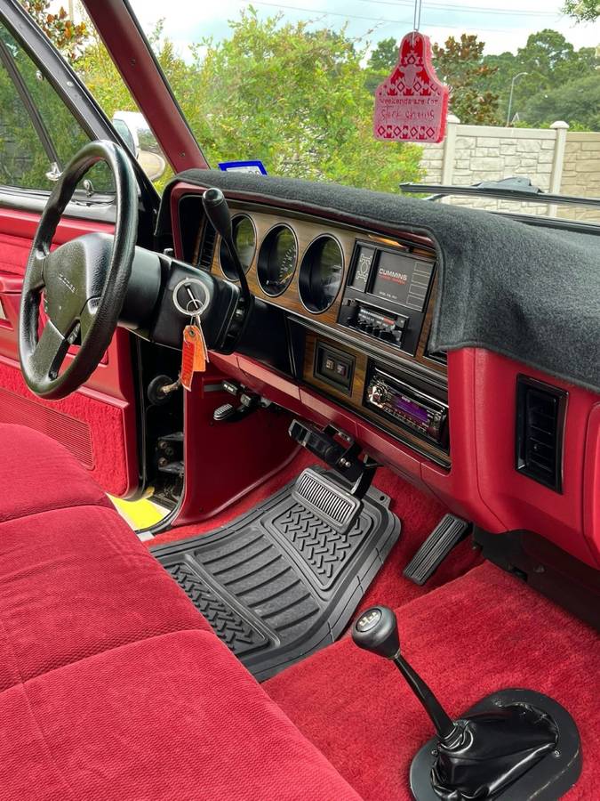 Dodge-ram-w250-4x4-diesel-1993-black-14