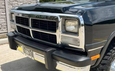 Dodge-ram-w250-4x4-diesel-1993-black-2