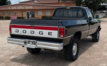 Dodge-ram-w250-4x4-diesel-1993-black