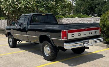 Dodge-ram-w250-4x4-diesel-1993-black-3