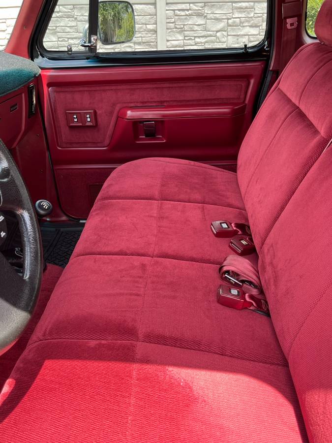 Dodge-ram-w250-4x4-diesel-1993-black-9