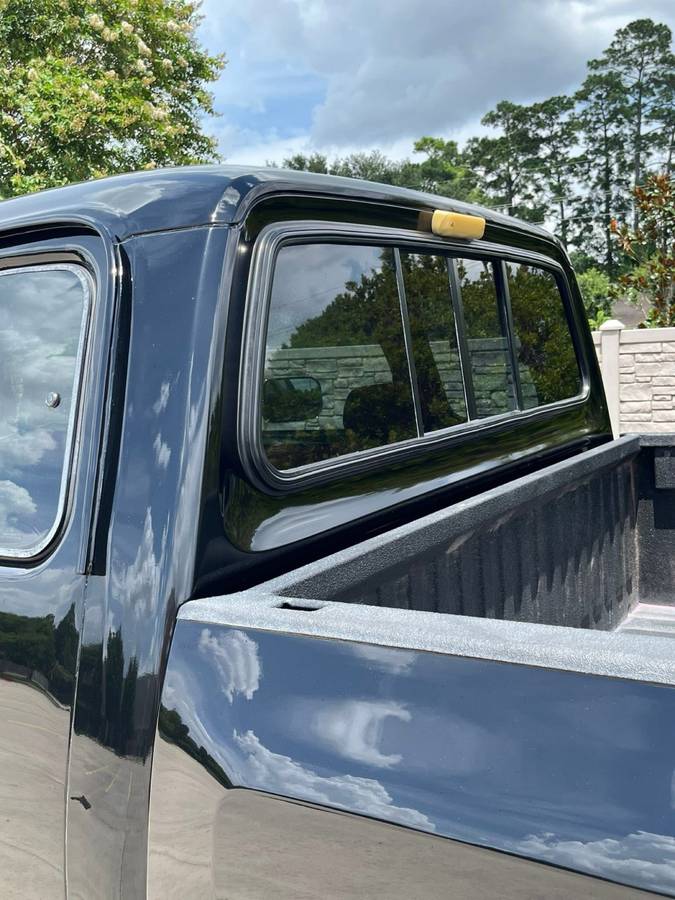 Dodge-ram-w250-club-cab-le-4x4-diesel-1993-black-5