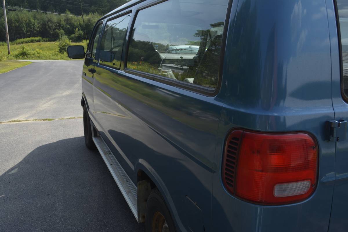 Dodge-ram-wagon-b250-1994-blue-3