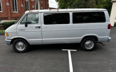 Dodge-ram-wagon-b350-cargo-van-1994-grey-1