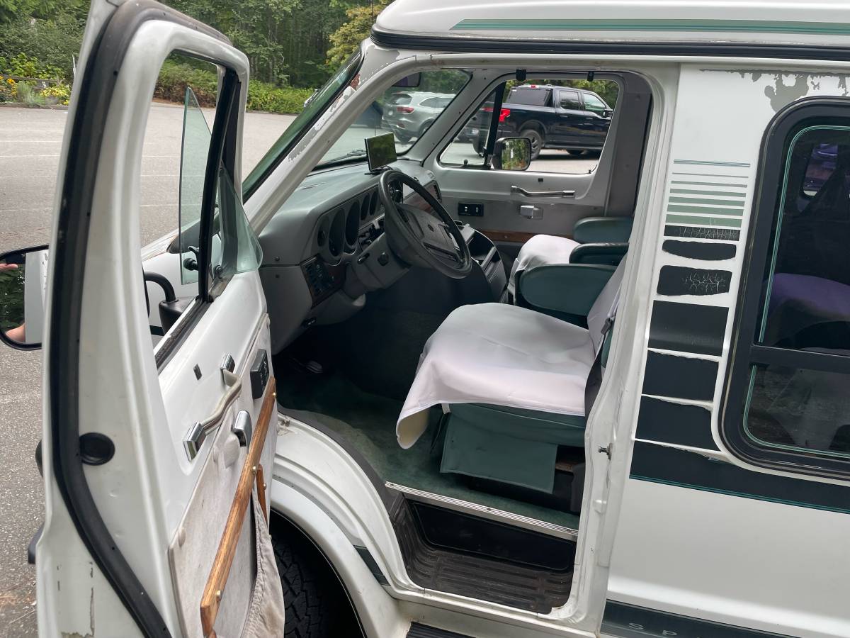 Dodge-ram250-van-1994-white-1