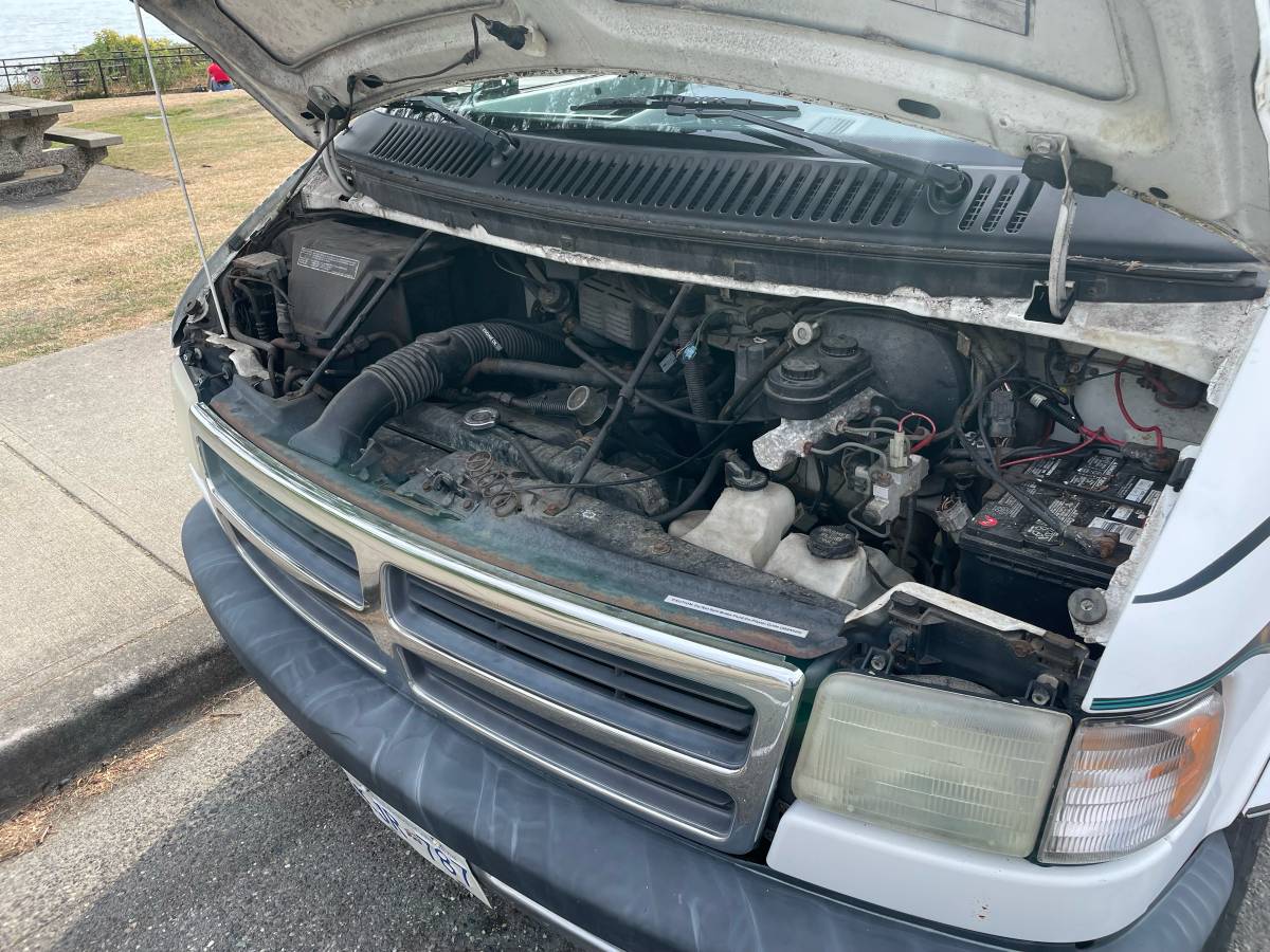 Dodge-ram250-van-1994-white-13