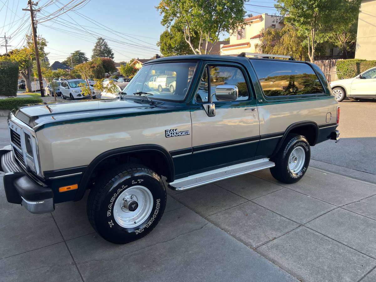 Dodge-ramc-1993-4