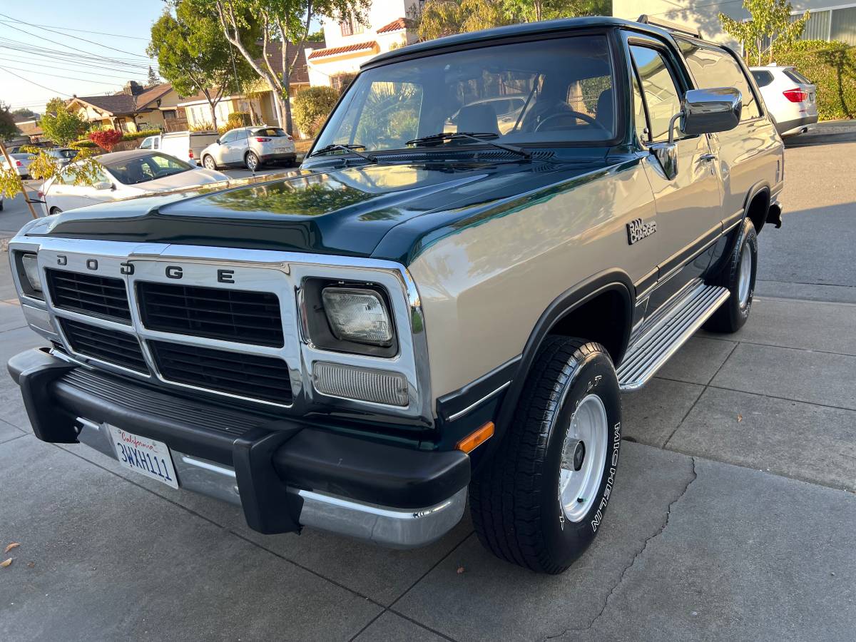 Dodge-ramc-1993-7