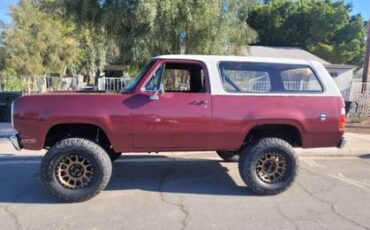 Dodge-ramcharger-1978-red-2