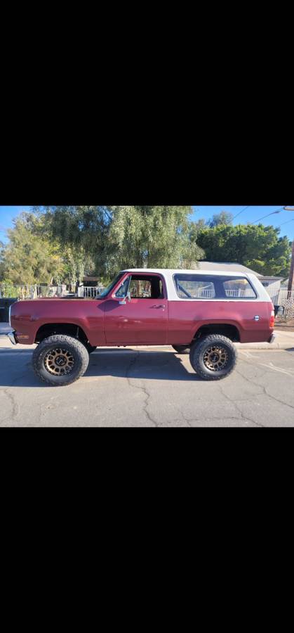 Dodge-ramcharger-1978-red-2