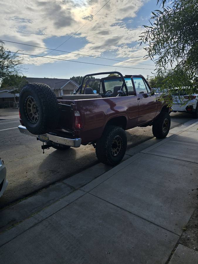 Dodge-ramcharger-1978-red-7