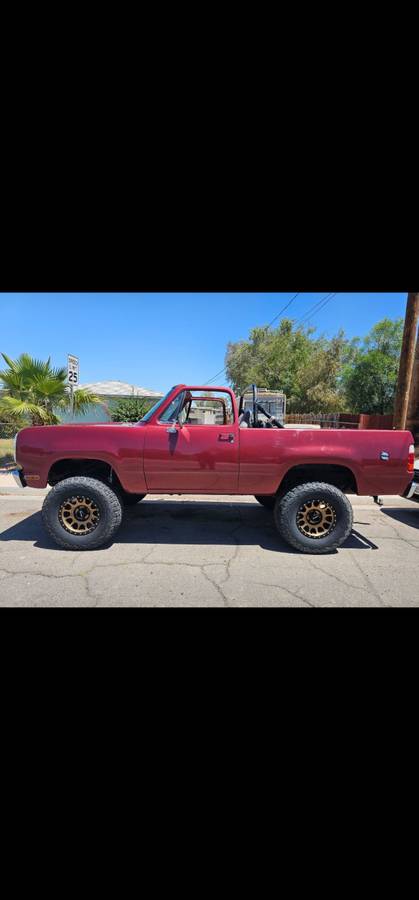 Dodge-ramcharger-1978-red-9