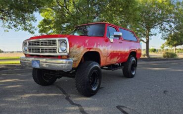 Dodge-ramcharger-1979-red-3