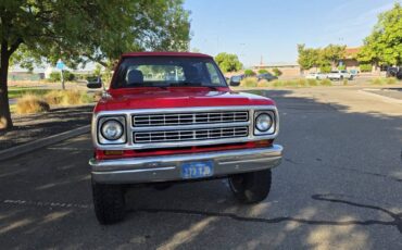 Dodge-ramcharger-1979-red-4