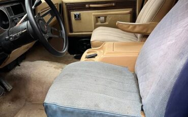 Dodge-ramcharger-1984-brown